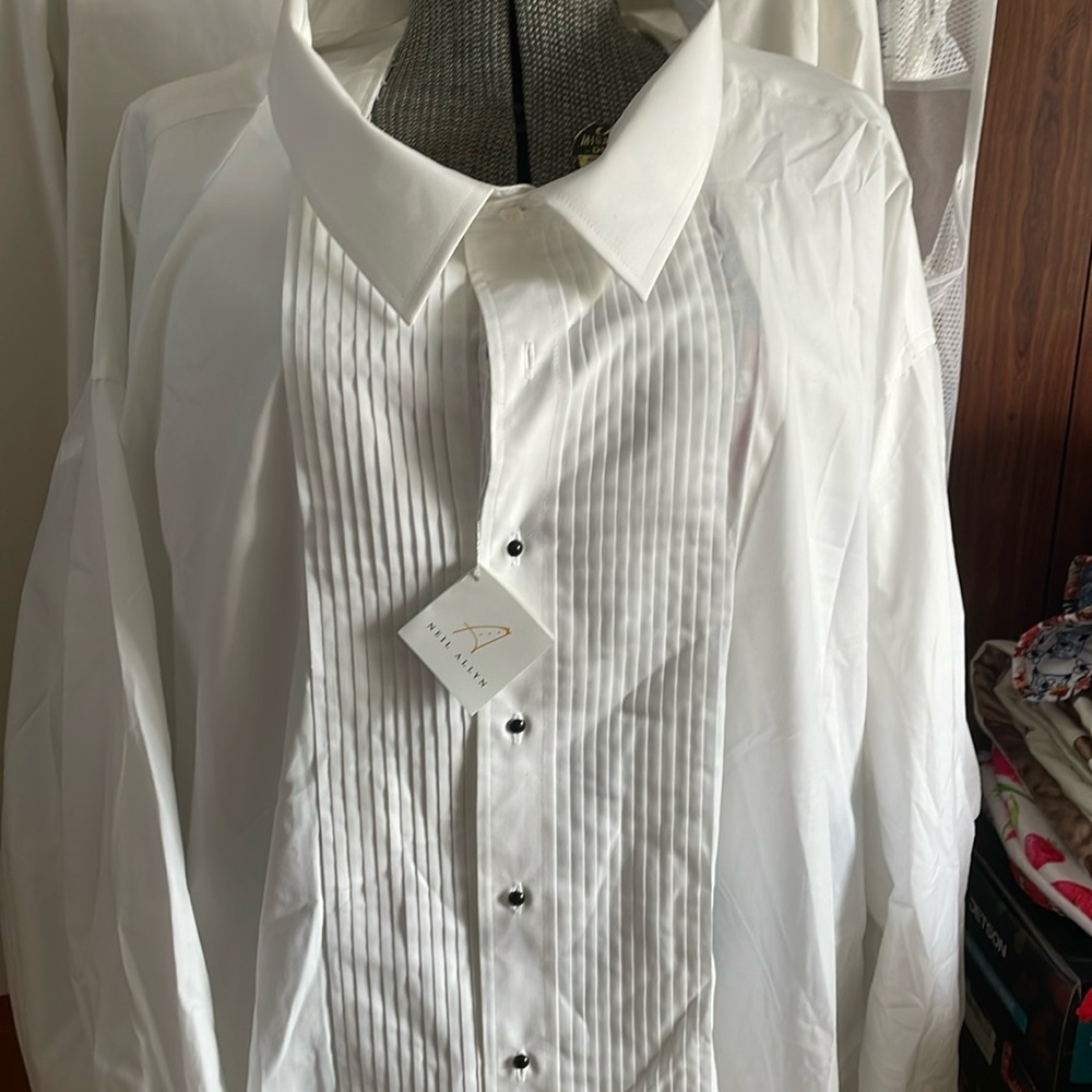 NEIL ALLYN Men's Banded Collar 1/2" Pleats Tuxedo Shirt w Black n white buttons